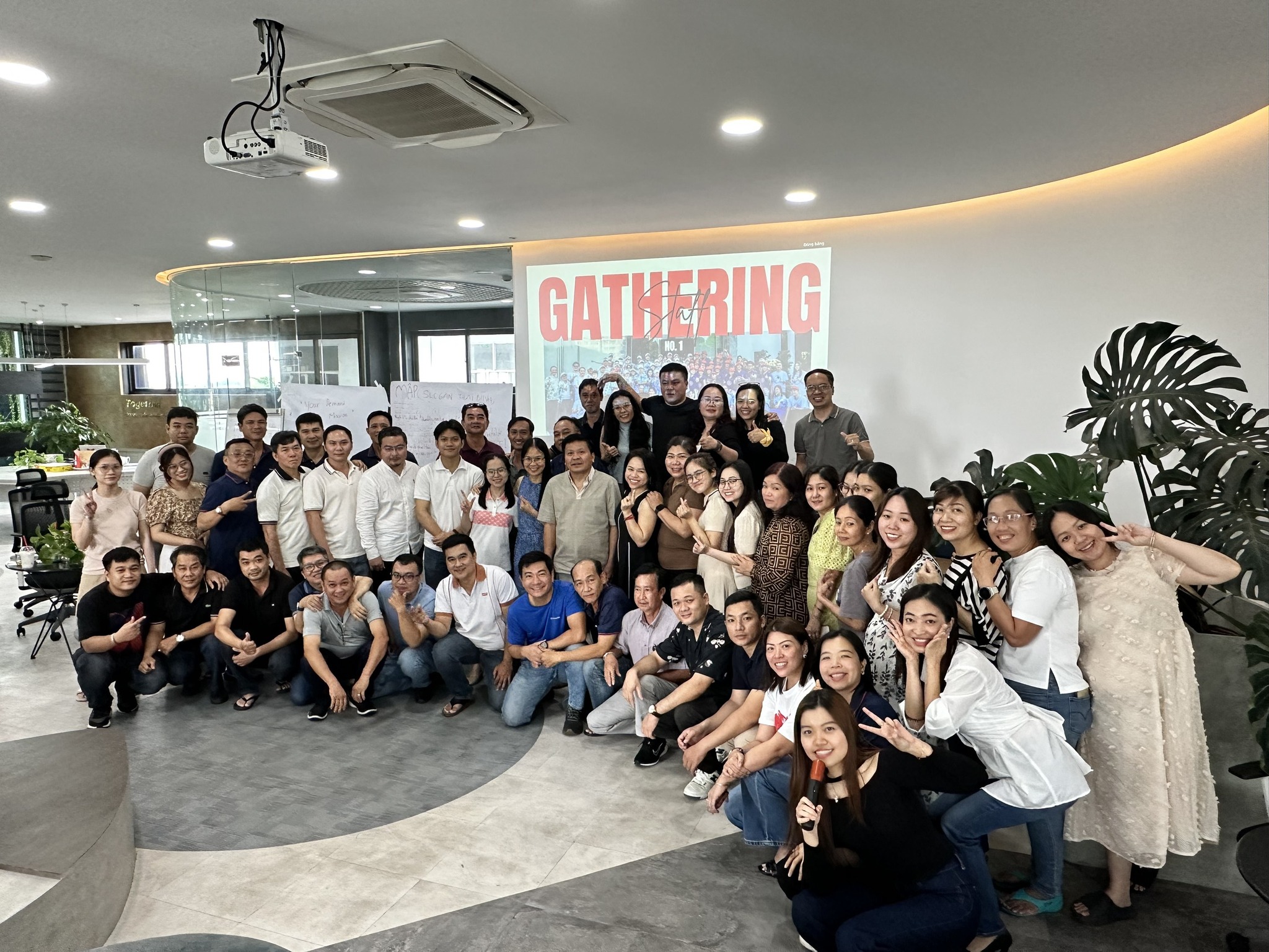 STAFF GATHERING SỐ 1